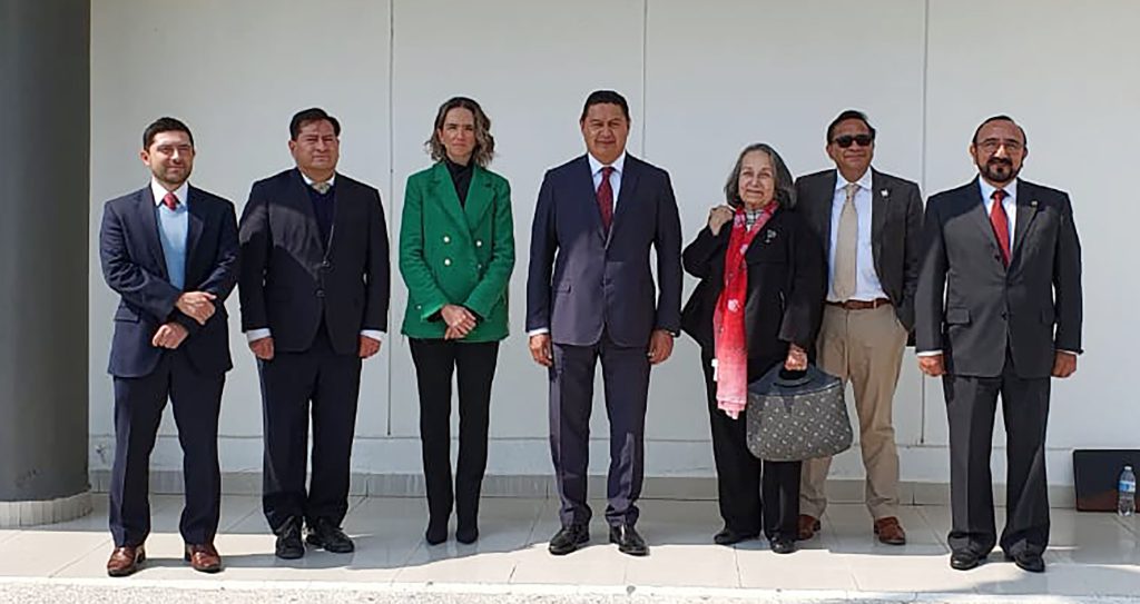A fin de promover la colaboración de diversos sectores, el Centro Conjunto de Investigación en Química Sustentable UAEM–UNAM mostró sus capacidades científicas y tecnológicas. 