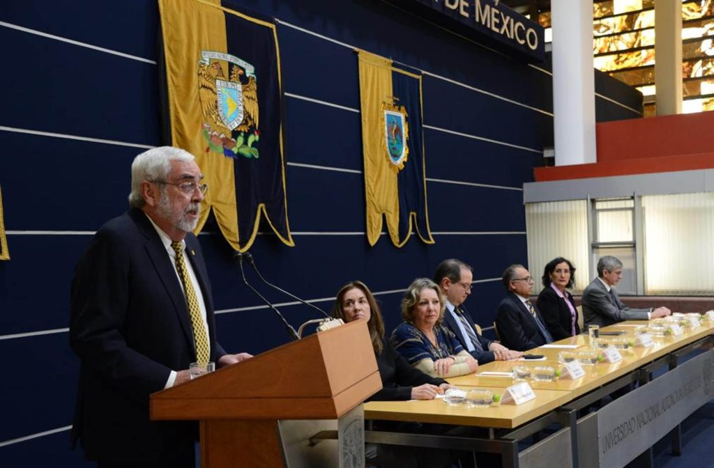 La UNAM no ha cerrado el caso del plagio; estudia alternativas sobre posibles acciones sancionadoras: rector Graue.