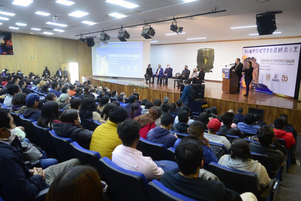 La pandemia por la COVID-19 mostró las grandes fortalezas de la educación a distancia.