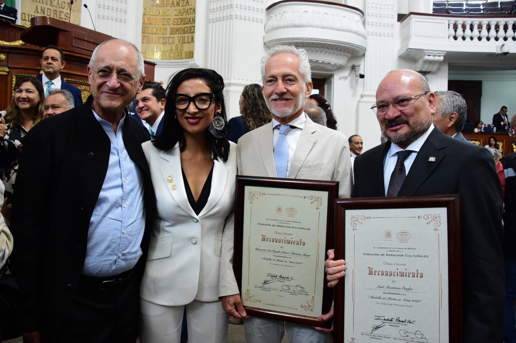La diputada Ana Jocelyn Villagrán Villasana (PAN) agradeció la labor realizada durante décadas por las y los premiados.