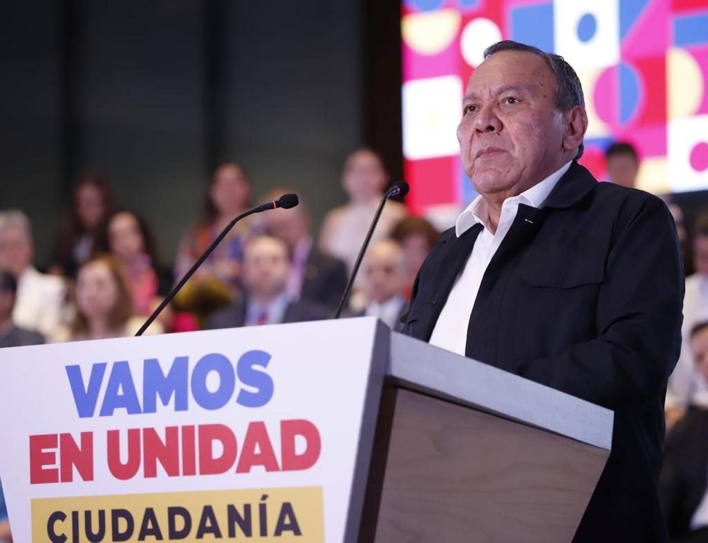 Jesús Zambrano, presidente nacional del partido del Sol Azteca, expresó: Desde el PRD reconocemos el papel de la sociedad civil .