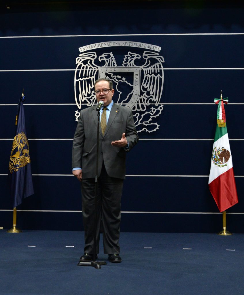 Leonardo Lomelí Vanegas, afirmó que conducirá la Universidad con democracia, prudencia, firmeza y cambio sin estridencias.