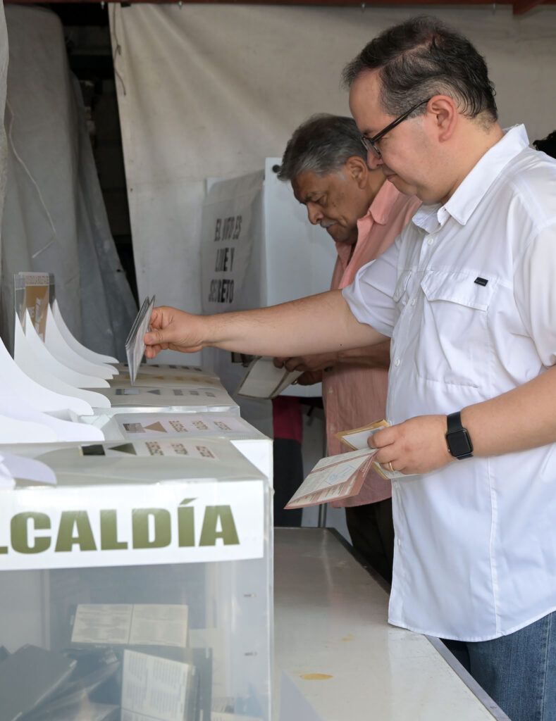 La virtual Presidencia de México es también egresada de nuestra Universidad y una destacada integrante de su cuerpo académico.