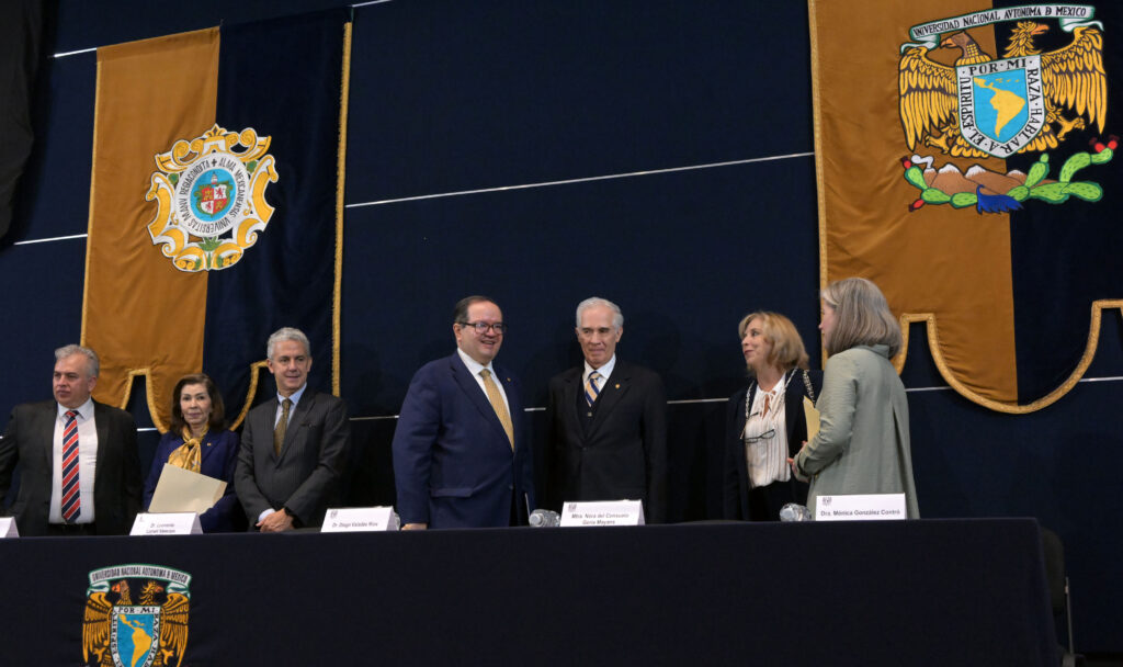 El rector de la UNAM inauguró los Foros Reforma Constitucional en Materia de Justicia, los cuales, dijo, son un espacio de diálogo constructivo, reflexión y consulta, donde la diversidad de voces y perspectivas es esencial para repensar y diseñar una reforma judicial, destacó.