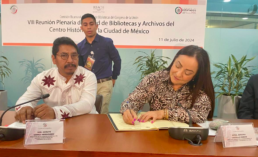 Las bibliotecas aún son pieza clave para el resguardo y diseminación de la información, así como para la creación de conocimientos, destaca el senador Adolfo Gómez.