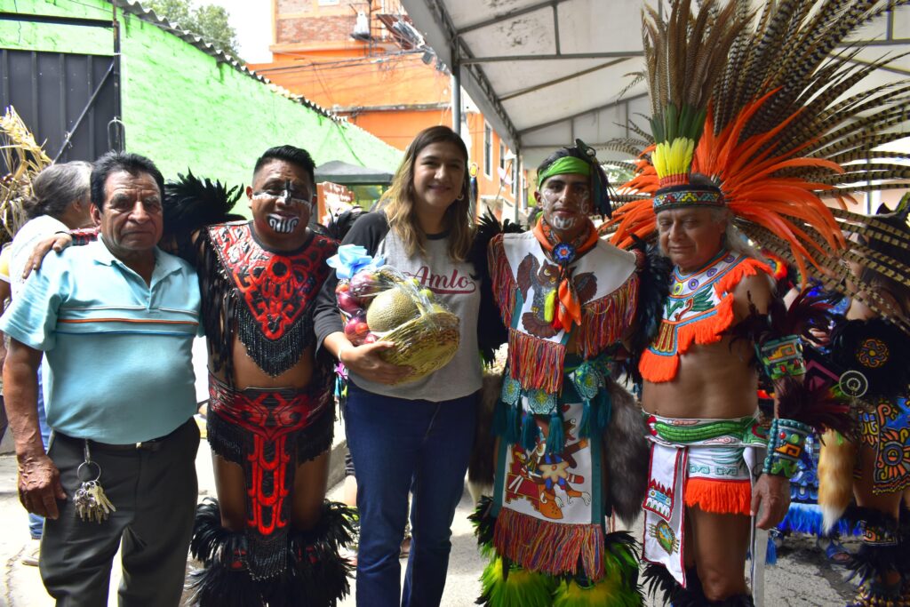 La alcaldesa electa, Nancy Núñez, participó este fin de semana en la festividad de Santiago Apóstol en el pueblo de San Miguel Amantla.