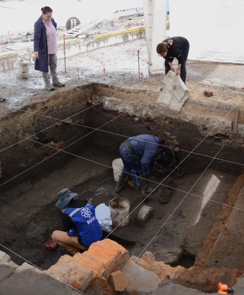 El canal está referido en el Mapa de Uppsala (ca.1550) y debió ser un ‘camino de agua’ que conectaba con el lago de Texcoco. Foto Mauricio Marat. INAH