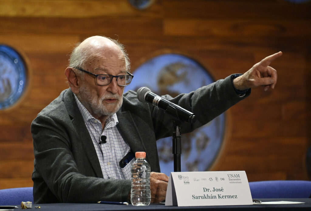 José Sarukhán Kermez dijo que debemos empezar a cambiar para mejorar nuestro entorno.