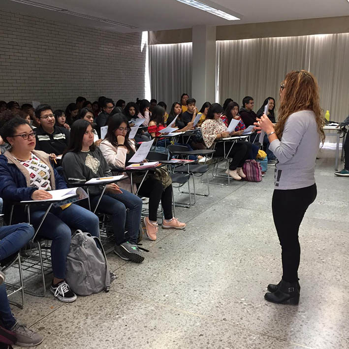 Inicia el ciclo escolar 2025-2 para las alumnas y alumnos que se rigen por el plan de estudios semestral.