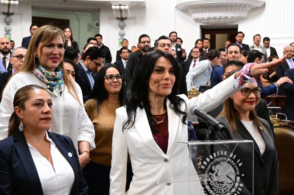 Diana Sánchez Barrios, rindió protesta como diputada titular de la Asociación Parlamentaria Mujeres por el Comercio Feminista e Incluyente.