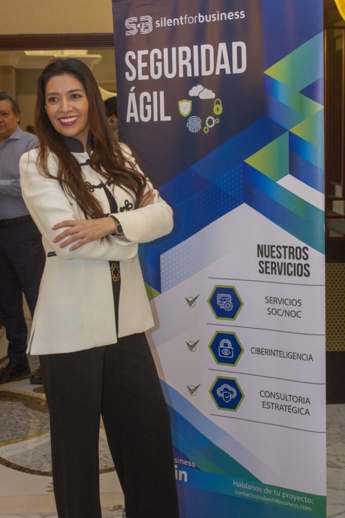 Disponible en México la plataforma de ciberseguridad 4YOU, para proteger familias y PyMES.