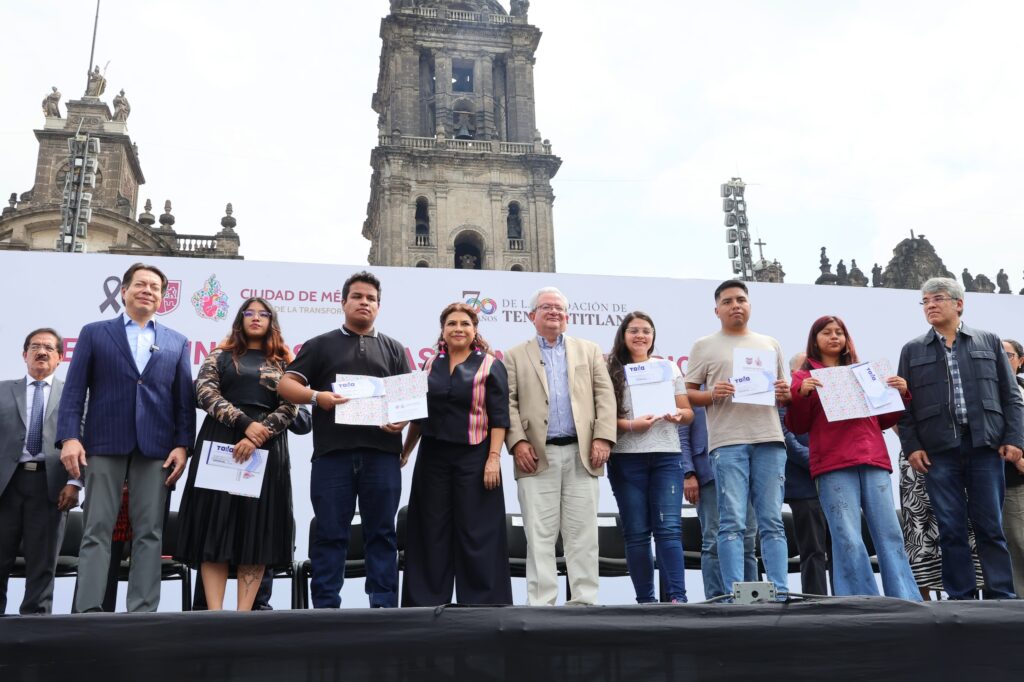 La Jefa de Gobierno aseguró que esta beca permite a las juventudes tener condiciones reales para realizar sus estudios; el apoyo asciende a mil 500 pesos bimestrales y este año llegará a 100 mil beneficiarios.
