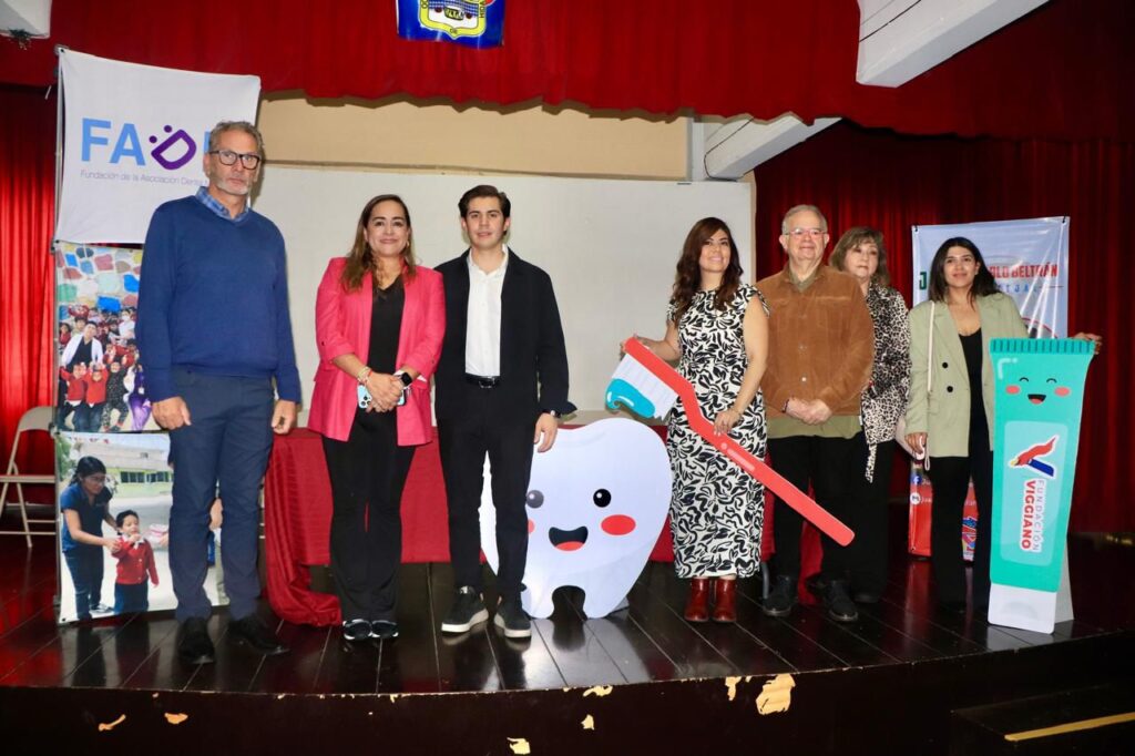 Programa de Cepillado Diario Escolar (CEPIDI), cuyo objetivo es inculcar en niñas y niños el hábito del cepillado correcto y el cuidado integral de su salud bucodental.