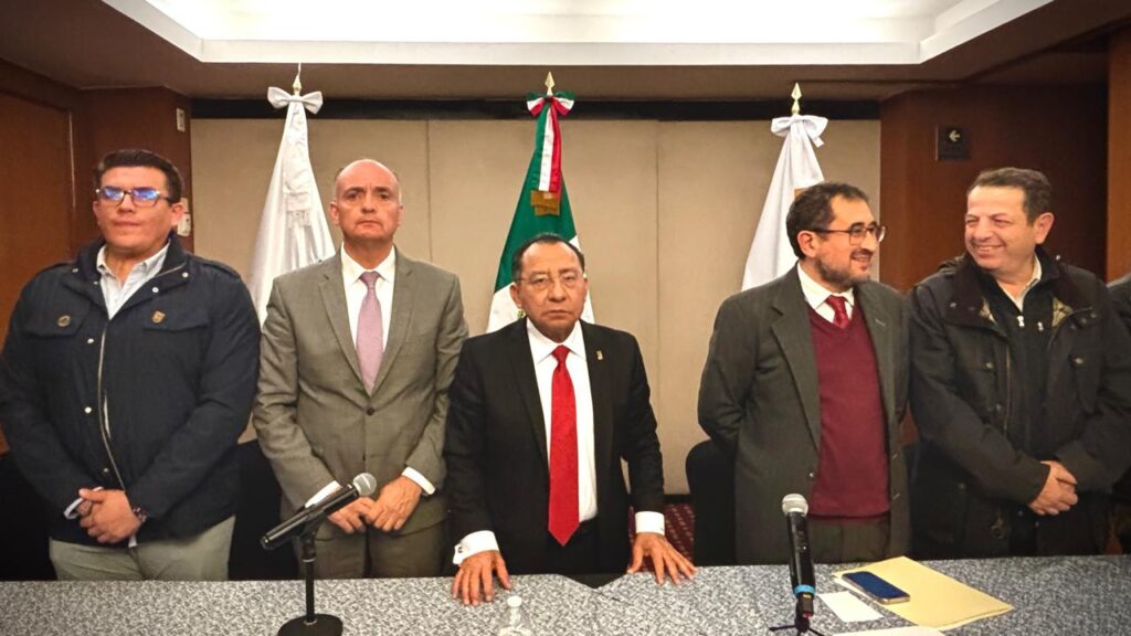 Así lo planteó en conferencia de prensa, en la que ofreció a los trabajadores caminar juntos en el mejoramiento del órgano judicial y de las y los servidores públicos que lo integran.