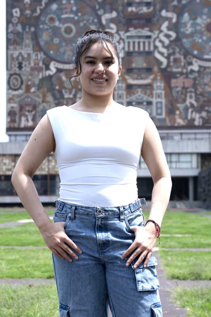 Daniela Villalobos Camacho estudiarán en la Facultad de Medicina.