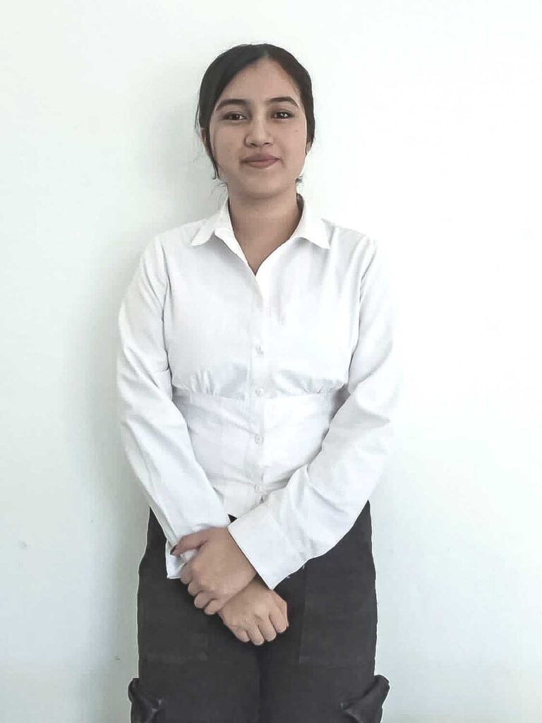 Lizette Jacqueline Cruz Gómez. Obtuvo calificación perfecta en el examen de ingreso a licenciatura en la UNAM y muy pronto estudiará Ingeniería Aeroespacial.