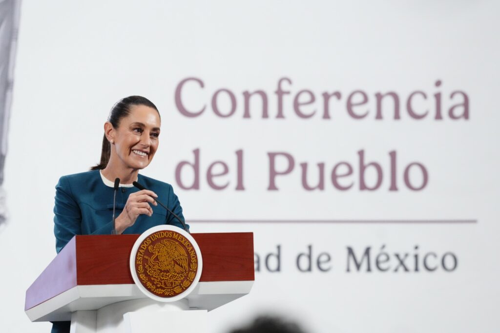 “Queremos que los jóvenes se queden en la escuela, que les guste la escuela, en vez de estar a los 15 años en la calle”: Presidenta Claudia Sheinbaum.