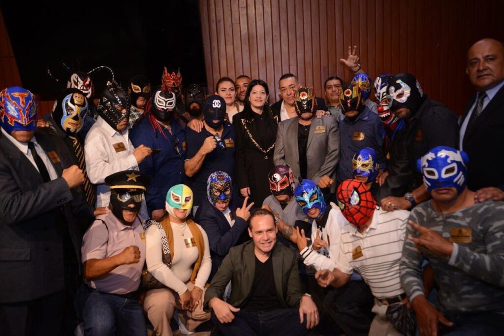 Celia Fonseca presentó una iniciativa para mejorar las condiciones de quienes viven de la Lucha Libre en México.