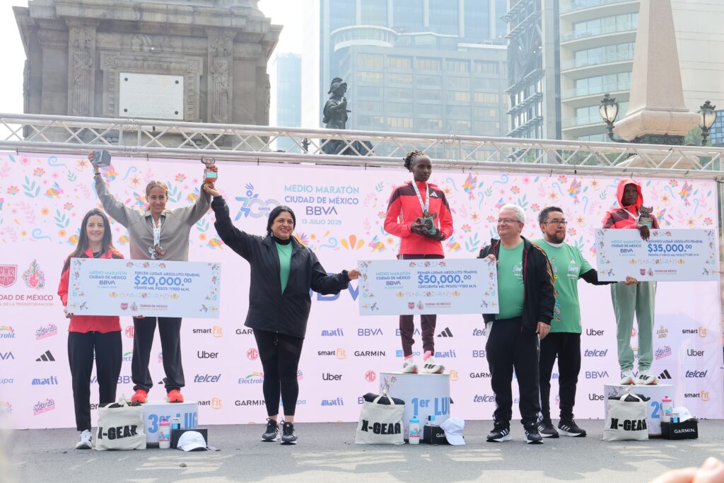 Con paso firme y gran espíritu deportivo, la Ciudad de México vivió una jornada memorable con la XVIII edición del Medio Maratón BBVA 2025.
