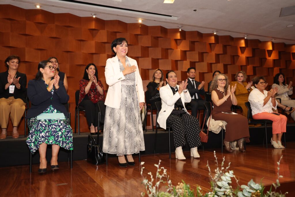 “Queremos que cada niña y cada niño crezca sabiendo que su voz cuenta, que sus emociones importan y que sus derechos no son negociables”, enfatiza Beatriz Rojas.
