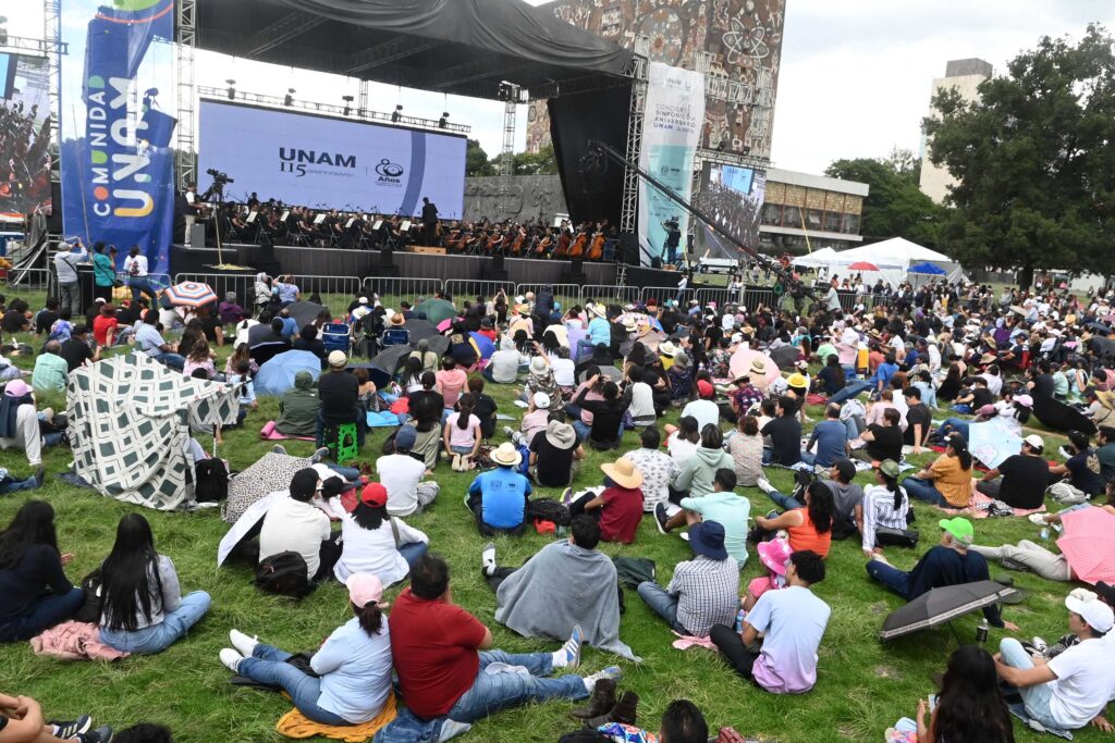 En Las Islas, en Ciudad Universitaria, añadió que en la educación encontramos una dimensión social y una praxis genuina para construir cultura de paz.