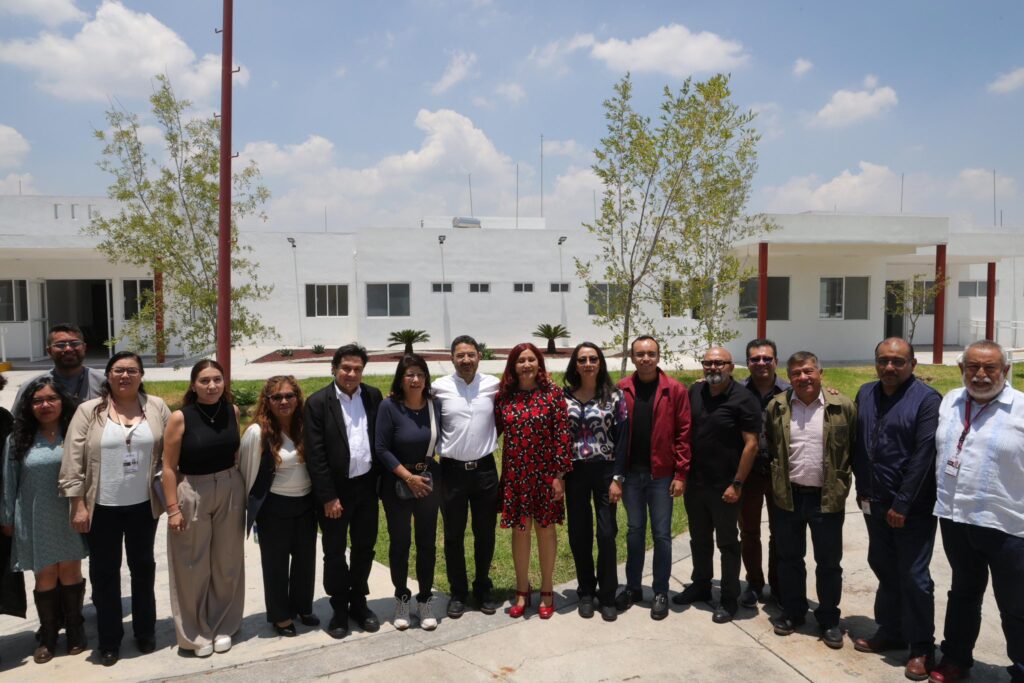 Mejores servicios de salud y educación en Tecámac Bicentenario