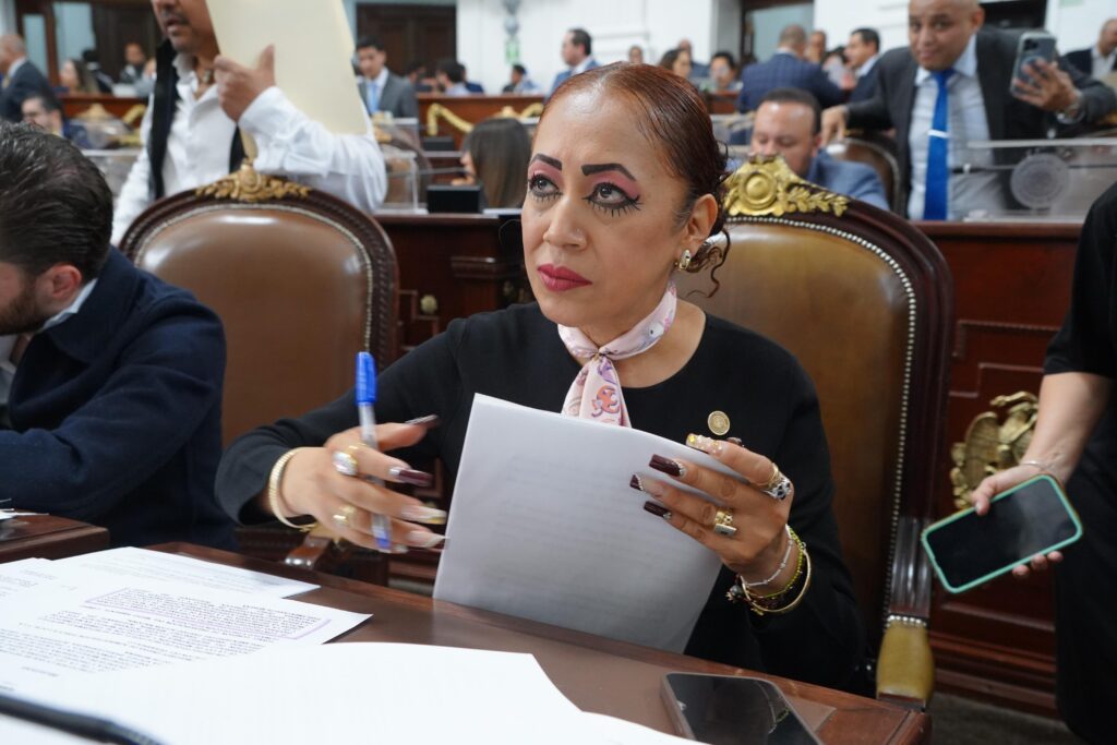 “La creación de la Secretaría es una respuesta a la necesidad primordial de garantizar la igualdad sustantiva y la no discriminación para todas las personas independientemente de la orientación sexual o identidad de género”, afirma Rebeca Perarlta.