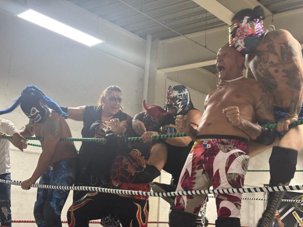 19 de septiembre día del 92 aniversario de la lucha libre en México; celebraremos con “cabellera contra cabellera”: Rey Bucanero.