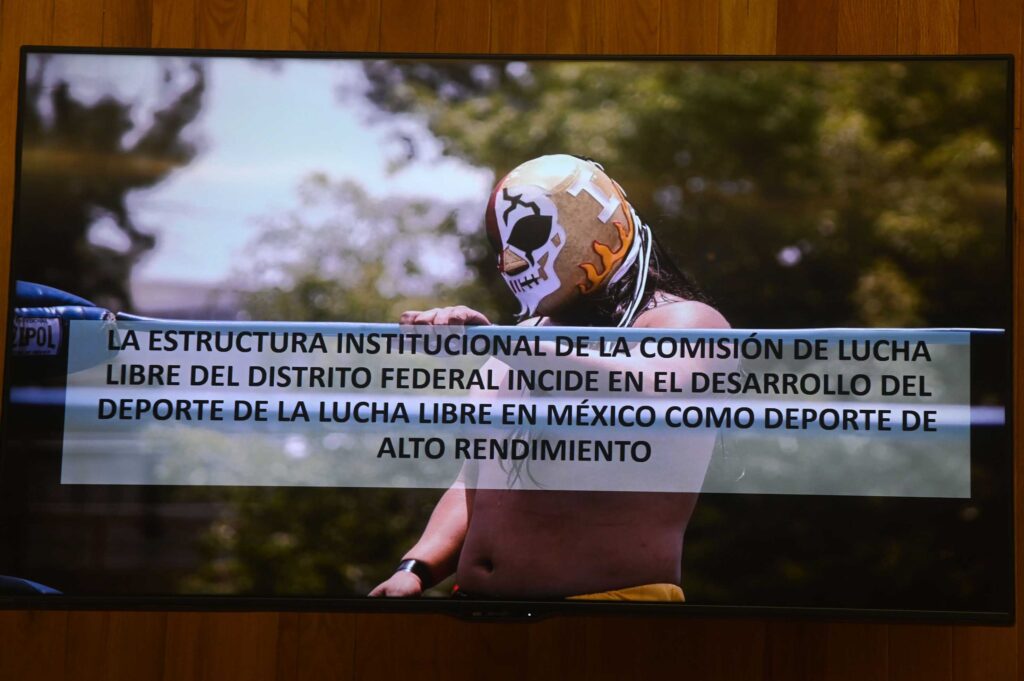La lucha libre es motivo de estudio en la UNAM.