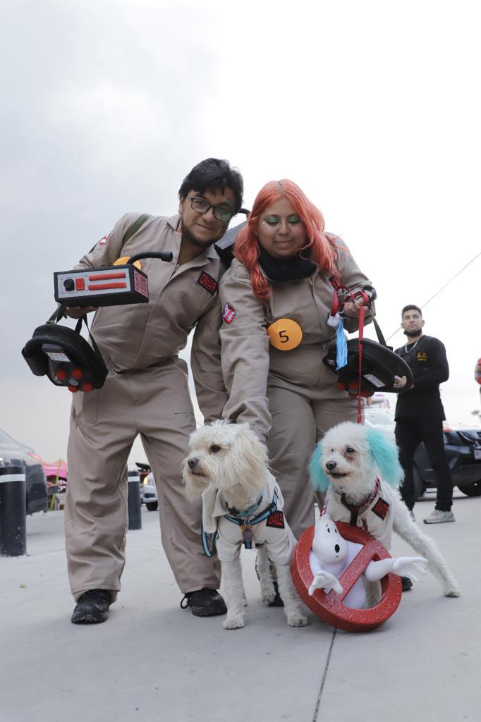 Dueños y mascotas participaran en el concurso “Un espeluznante y peludo Día de Muertos”, en Tecámac.