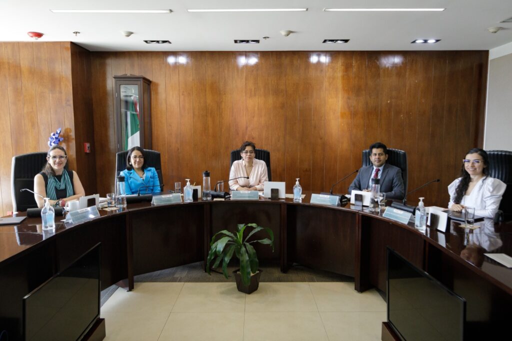 Se instala el Pleno de la Comisión Reguladora de Telecomunicaciones y se aprueban los lineamientos para su funcionamiento.