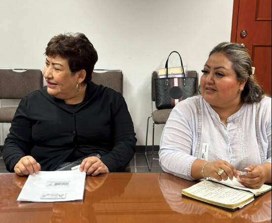 “Hoy se consolida la firma del convenio del grupo de beneficiarios del desarrollo habitacional “Dr. Federico Gómez Santos” en la emblemática colonia Doctores, que les permitirá tener la ayuda social de renta durante la ejecución de la obra”, señala.