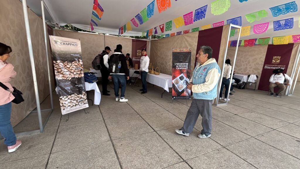 Los visitantes podrán conocer las cualidades del Frijol Negro Chapingo, desarrollado por el fallecido Ing. Víctor Manuel Mendoza Castillo (1954-2021), profesor-investigador del Departamento de Fitotecnia de la UACh.
