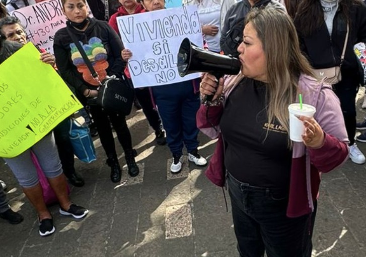 “Doctor Andrade 430 es un predio embargado por la Secretaría de Finanzas, no hay propietario y a los ocupantes no les aceptan el pago de los adeudos del predial”, señala dirigente Rita Cecilia Contreras Ocampo.