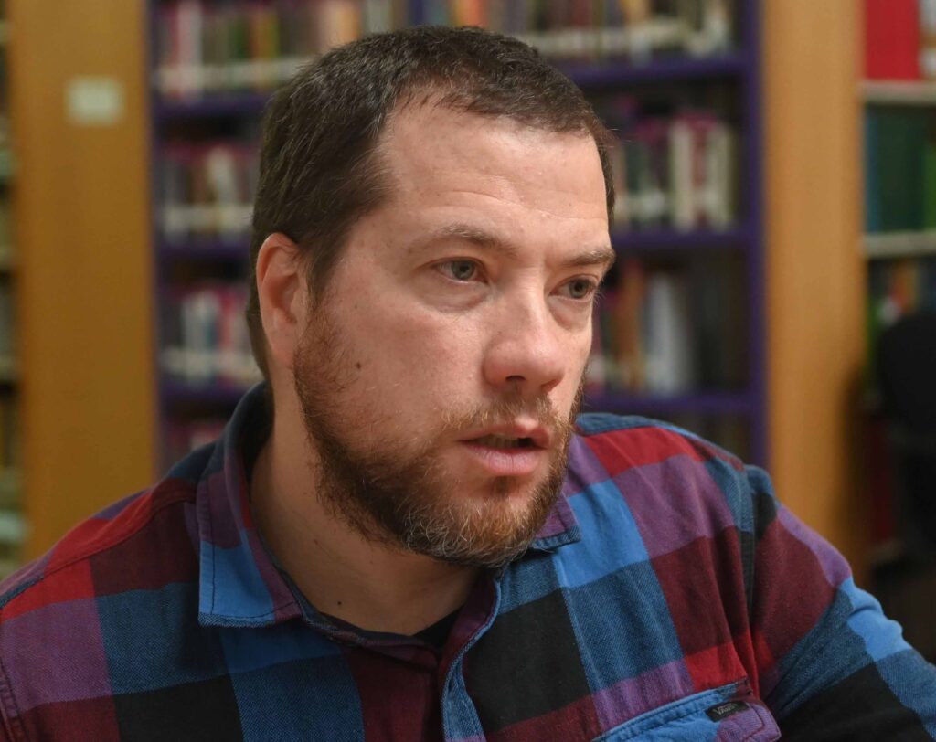 La plataforma digital UNAM, Acción Migrante ofrece servicios como orientación jurídica y de salud mental, así como información de las sedes de esta casa de estudios y los consulados de la Cancillería mexicana en EUA: Guillermo Castillo Ramírez.