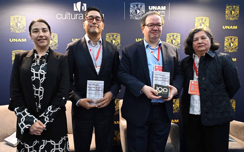 Participó el rector de la UNAM en la presentación del libro Cien años del Banco de México: una breve historia.