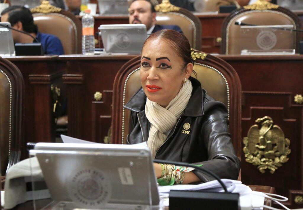 Diputada Rebeca Peralta afirma que se busca que se destinen los recursos suficientes a Iztapalapa, para acciones sociales en materia de cultura para que muchas personas asistan a obras teatrales y a talleres de cine y actuación.
