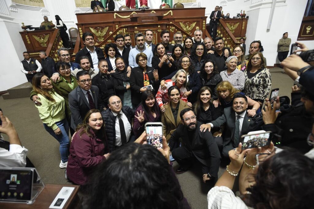 Se plantea un gasto neto total de 313 mil 385 millones 406 mil 007 pesos, para la Ciudad de México en el 2026.