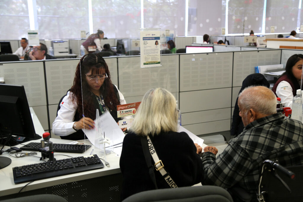 El SAT mantiene atención continua a contribuyentes en periodo vacacional.