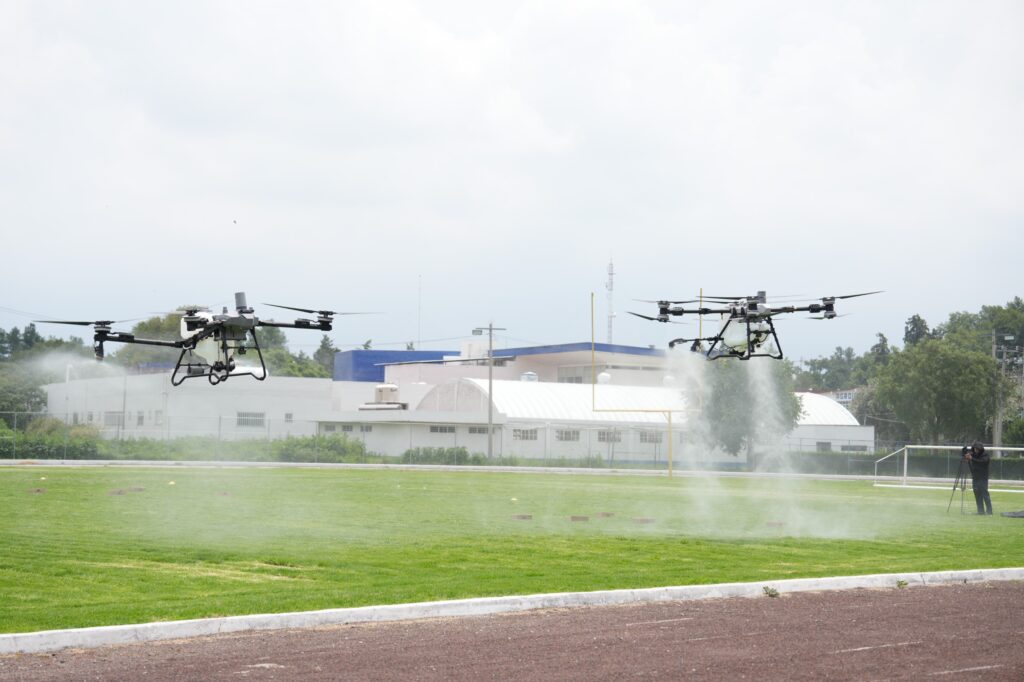 Investigaciones sustituyen prácticas tradicionales basadas en la experiencia aislada por drones aplicados a la agricultura y sistemas inteligentes entrenados con datos locales.