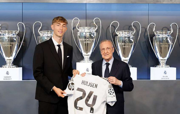 En un fútbol cada vez más global y competitivo, Huijsen no combina la tradición con la innovación. En palabras más llanas carece del doctorado en ser hojaldra.