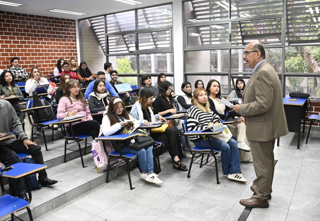 Miles de estudiantes y personal académico de la UNAM inician el semestre 2026-2.