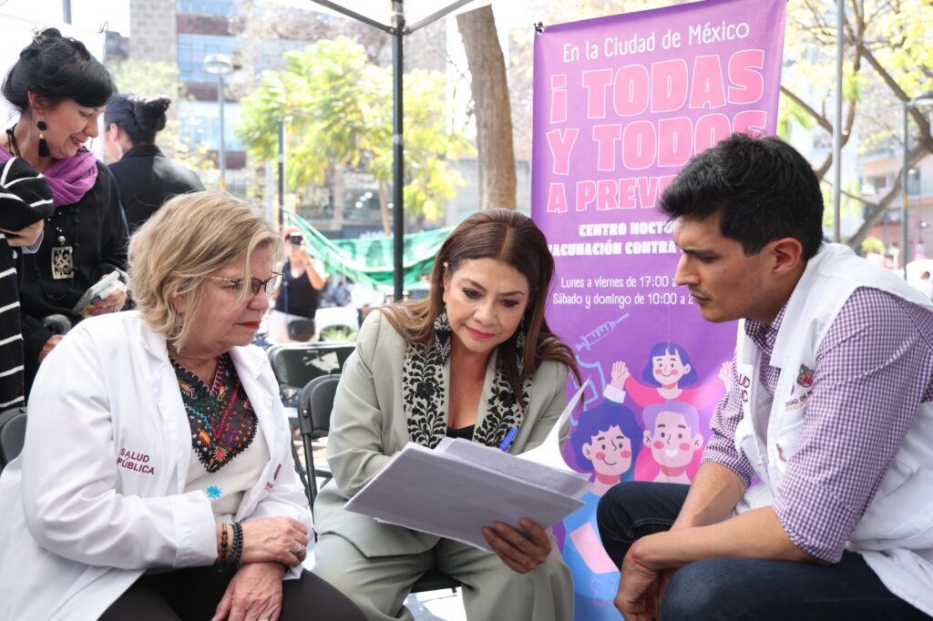 Brugada Molina informó que estos macro módulos estarán en operación a lo largo de 15 días, a partir de este sábado 21 de febrero, en un horario ampliado de 10 de la mañana a 12 de la noche.