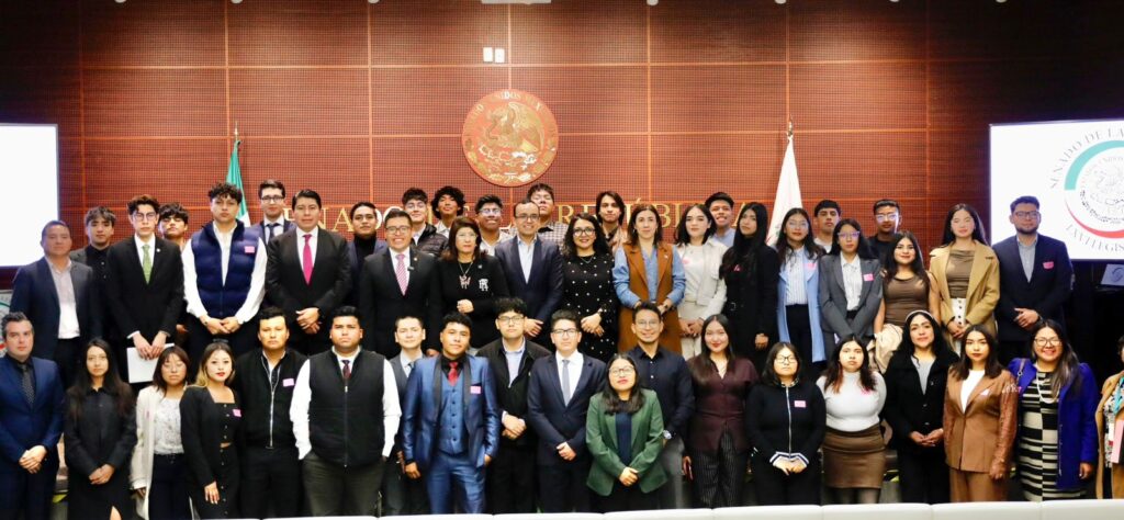 Realizan en el Senado conversatorio “Los jóvenes y la movilidad en la Zona Metropolitana. Desafíos para mejorar la movilidad”.