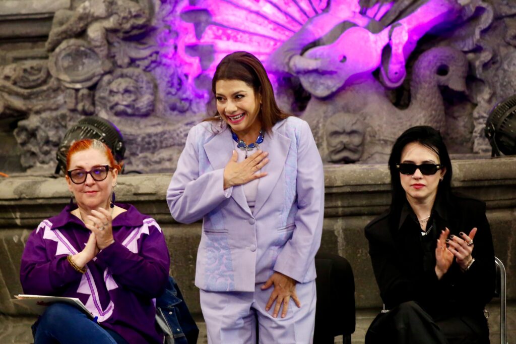 Refrenda Clara Brugada compromiso para convertir la cultura en herramienta de transformación social de la capital.