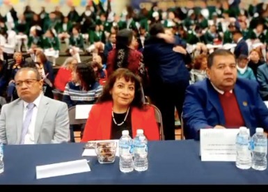 Soy, orgullosamente, egresada de la Secundaria Diurna 2 “Ana María Berlanga”; vivo agradecida con autoridades educativas y profesores, por los hermosos años que me tocaron: Rosalía Villasana.