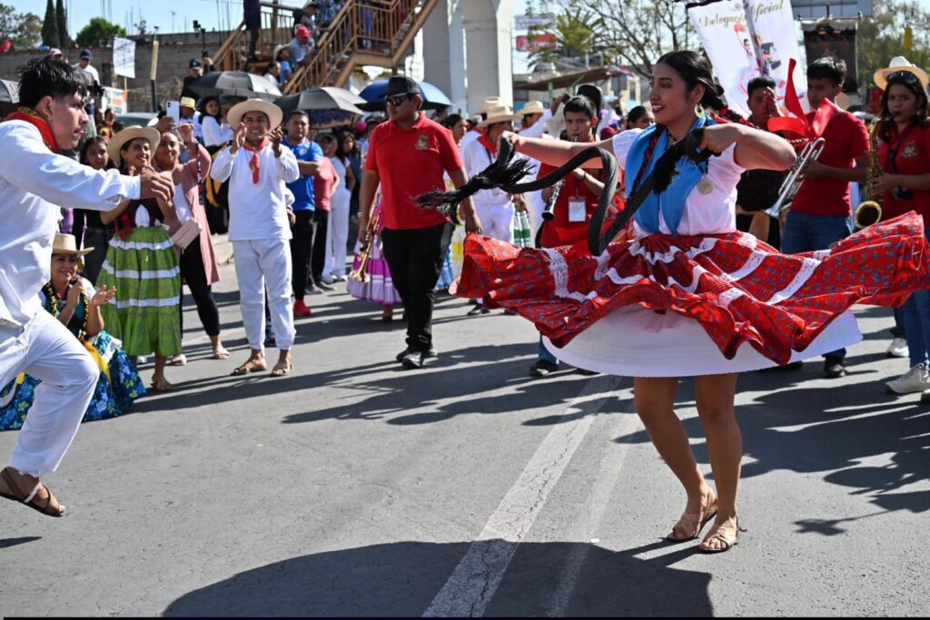 Vecinos de Tecámac lamentaron que el Festival, que surgió en reconocimiento a la inauguración del AIFA, se haya desvirtuado para convertirlo prácticamente en un carnaval.