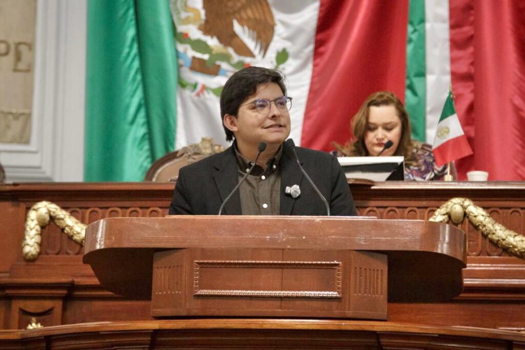 Exigen reapertura de alberca Paola Espinosa en Coyoacán y que el Alcalde rinda cuentas. El Congreso de la CDMX aprobó un punto de acuerdo a favor de los coyoacanenses.