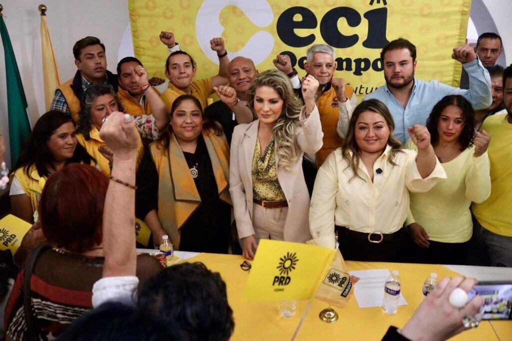 Diputada Nora Arias, líder el PRD CDMX, reconoce las décadas de trabajo de Ceci Ocampo, a favor de la población en la demarcación territorial.