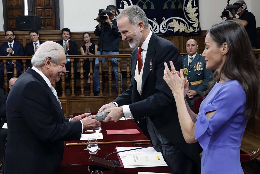 Premio Cervantes 2025 a Gonzalo Celorio es un homenaje a la riqueza de la lengua española y a la universidad pública: Leonardo Lomelí.